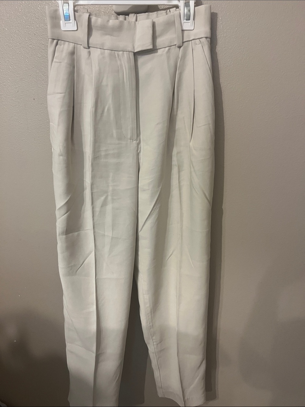 Classic H&M Pleated Dress Pants in Light Beige